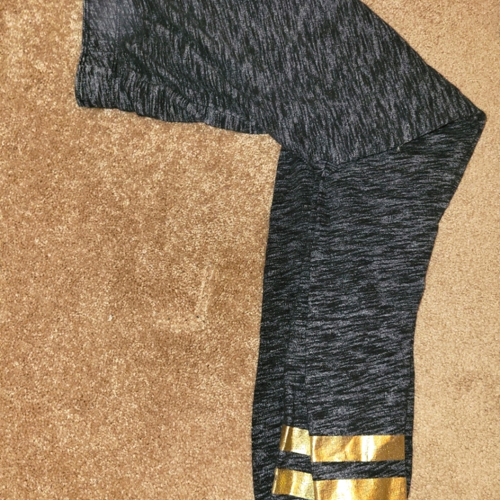 Black and gray sweats with gold accents, size 10/12